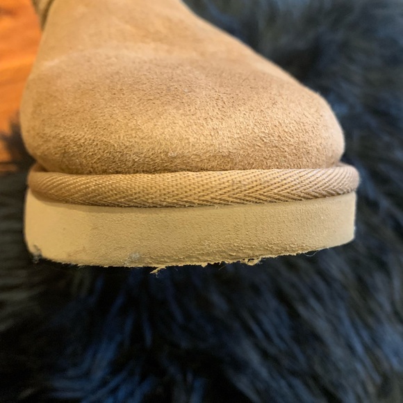 SOLD!!!!!Ugg’s!  Like new. - Picture 5 of 5
